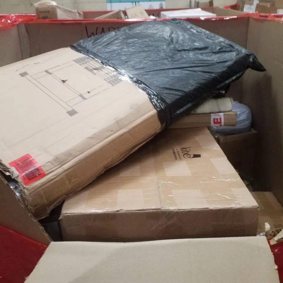 PALLET CONTAINING ASSORTED PRODUCTS INCLUDING ROWING MACHINE, TELESCOPIC LADDER, MULTI-FUNCTIONAL BENCH & HALF BALANCE BALL