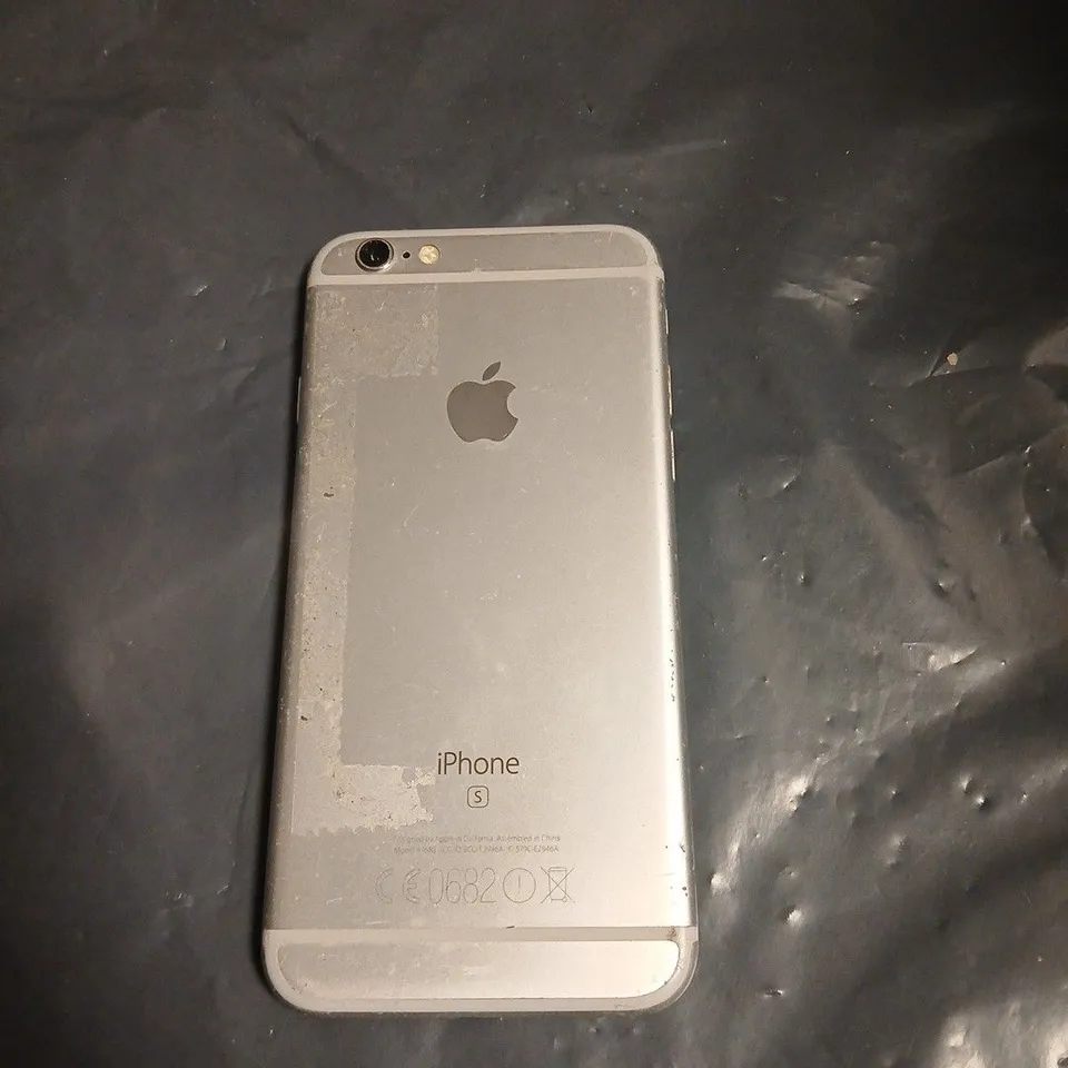APPLE IPHONE – SILVER, CRACKED FRONT SCREEN