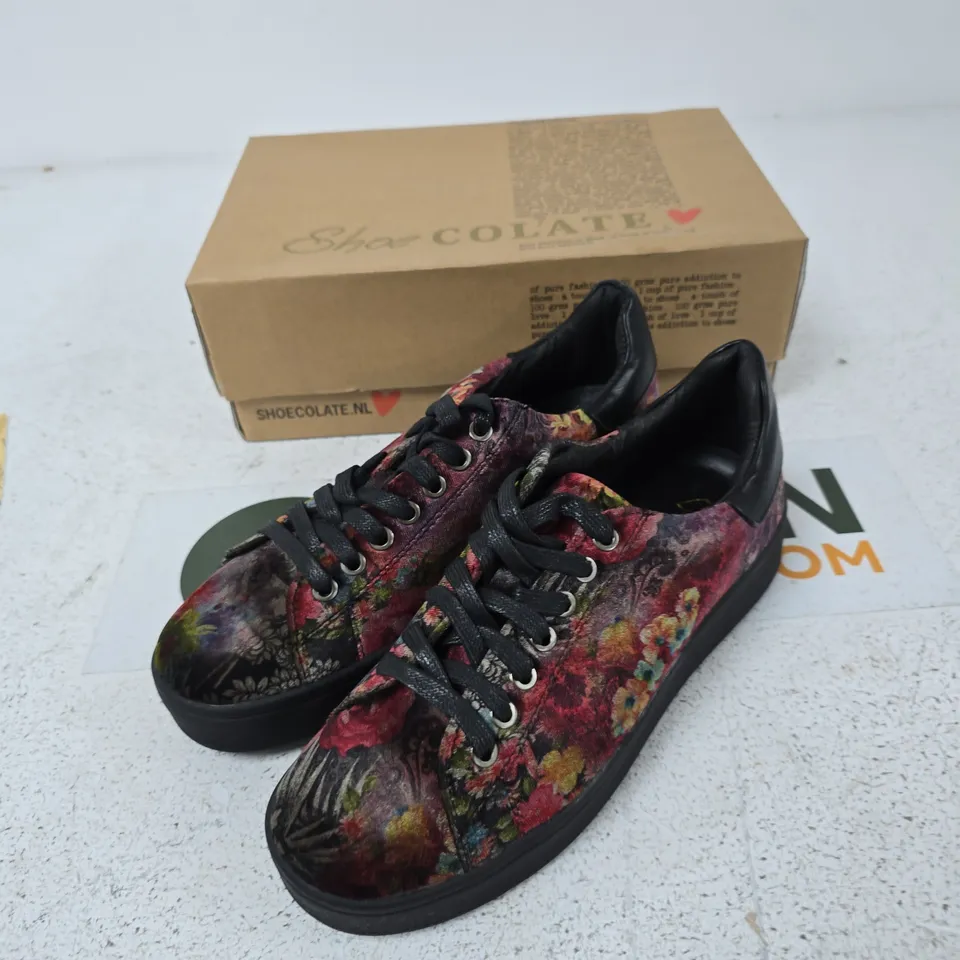 SHOECOLATE FLORAL PRINT SNEAKERS – UK 6 (EU 39)