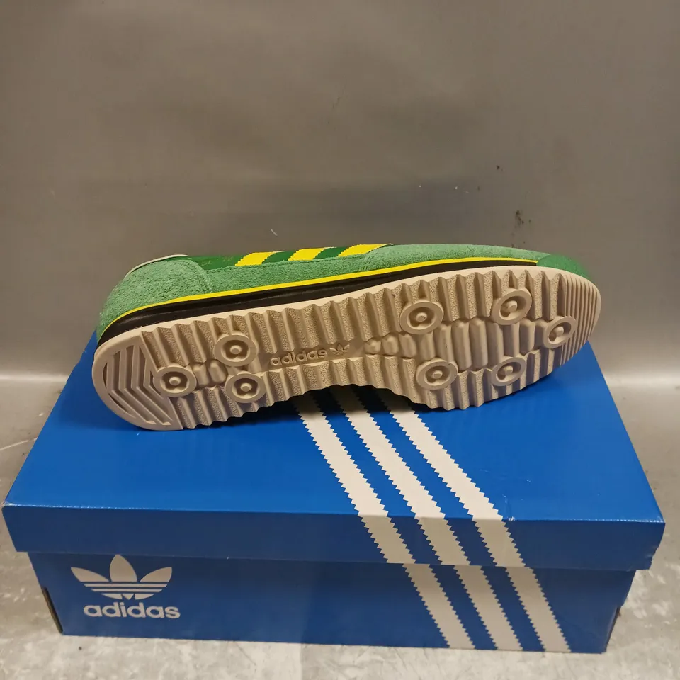 BOXED PAIR OF ADIDAS SL '72 TRAINERS - 9