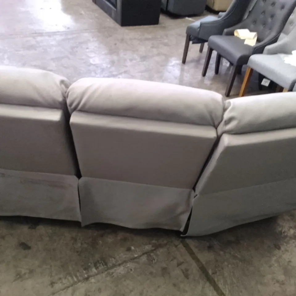 QUALITY DESIGNER SORRENTO LIGHT GREY LEATHER MANUAL RECLINING CORNER GROUP (MISSING RHF SECTION)