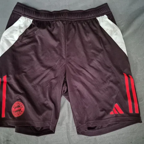 ADIDAS AEROREADY BAYERN MUNCHEN FOOTBALL SHORTS SIZE 15-16 YEARS