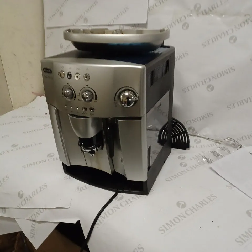 DELONGHI MAGNIFICA COFFEE MACHINE 