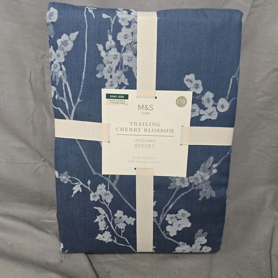 M&S HOME TRAILING CHERRY BLOSSOM JACQUARD BEDSET – KING SIZE