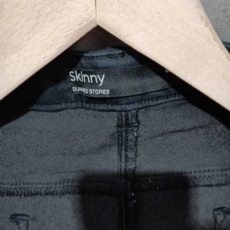 WOMEN'S BLACK SKINNY JEANS – UK 22 (EU 50) – DUNNES STORES LABEL