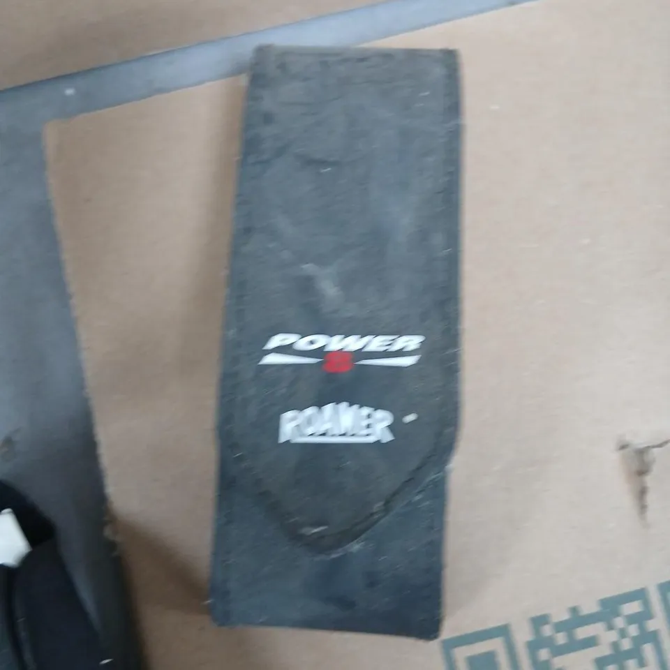 ROAMER POWER 8 SILVER-TONE WRISTWATCH WITH BLUE DIAL AND METAL LINK BRACELET – PRESENTATION BOX