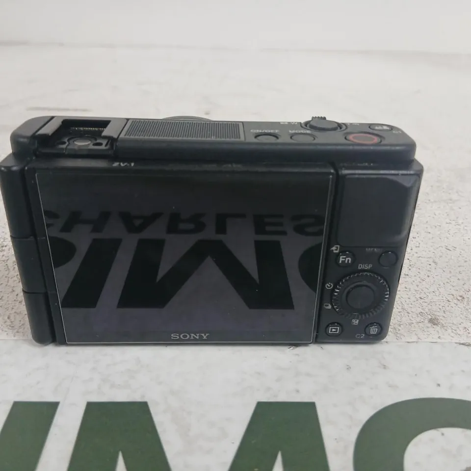 SONY DIGITAL CAMERA WITH ZEISS VARIO-SONNAR T* LENS