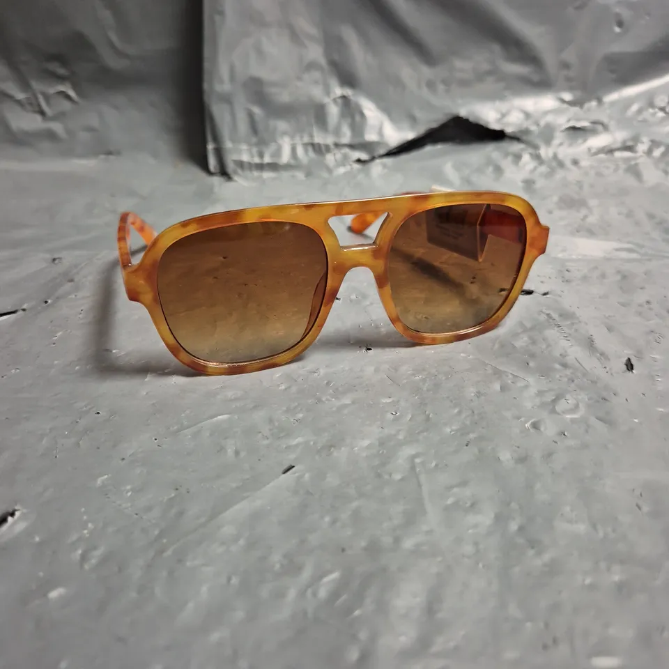 AIRE WHIRLPOOL VINTAGE TORT SUNGLASSES