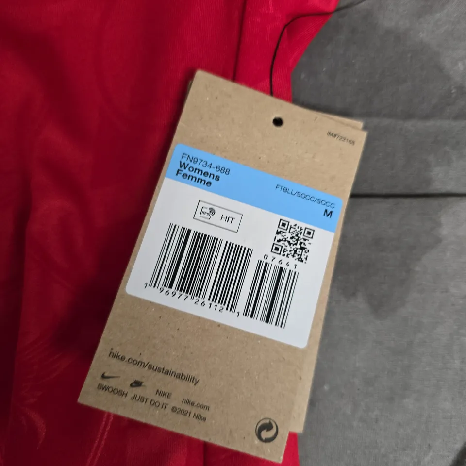 LIVERPOOL FC WOMEN'S NIKE FOOTBALL SHIRT – RED, AXA SPONSOR, SIZE M