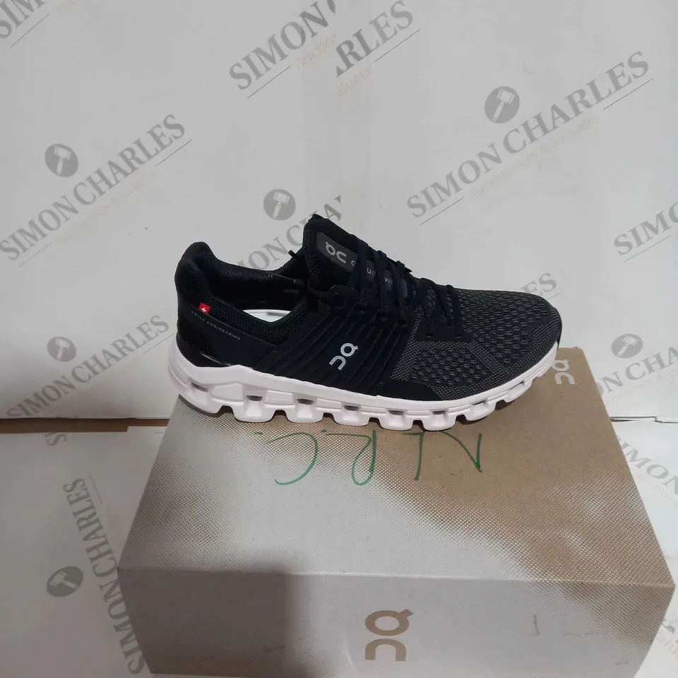 BOXED PAIR OF CLOUDSWIFT BLACK/ROCK WOMENS SIZE 8 