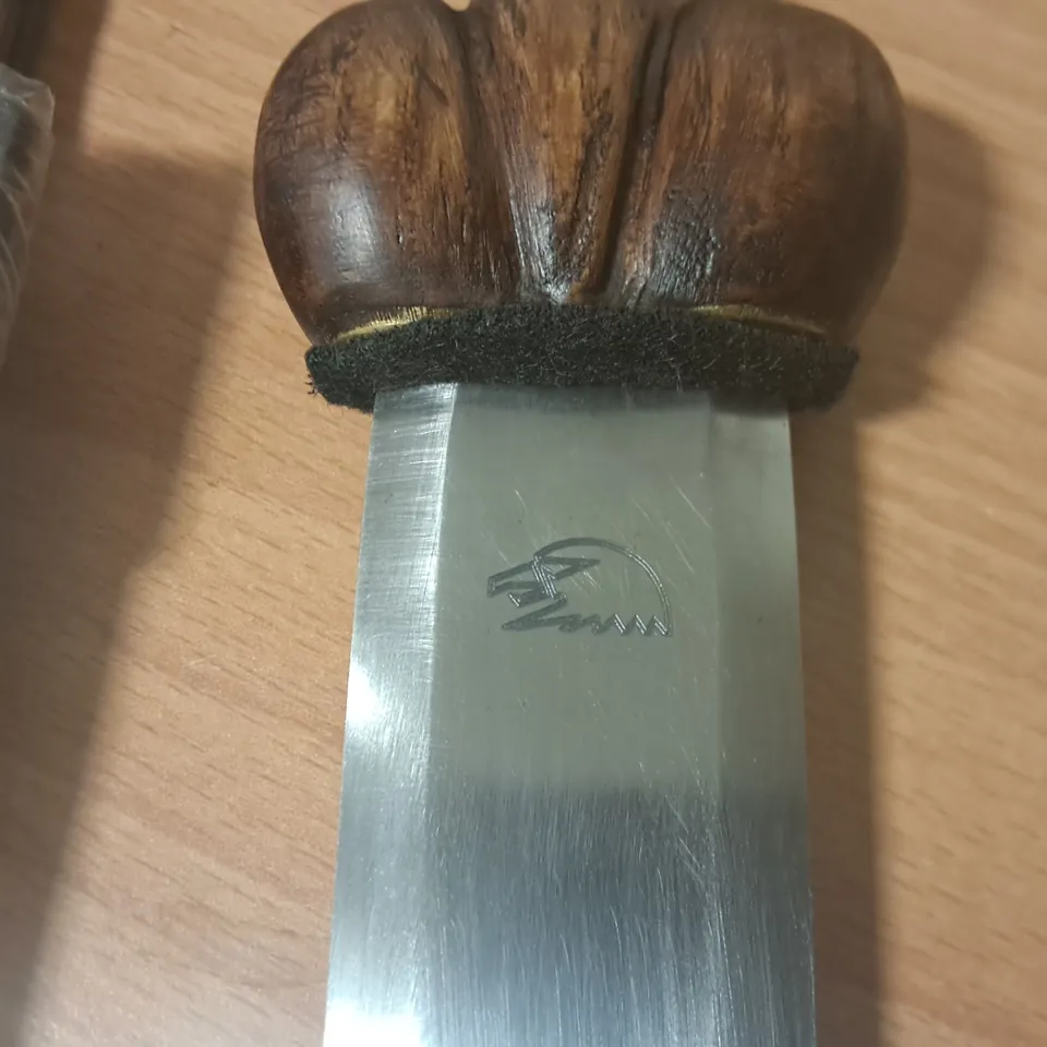 10" DOUBLE EDGED KNIFE WITH WOODEN HANDLE AND SHE