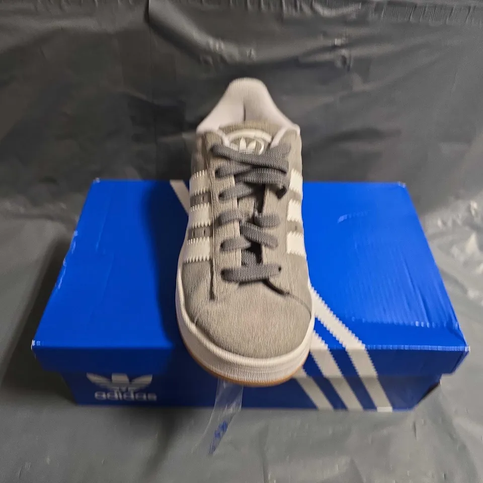 BOXED PAIR OF KIDS ADIDAS CAMPUS 00'S - UK SIZE 13K