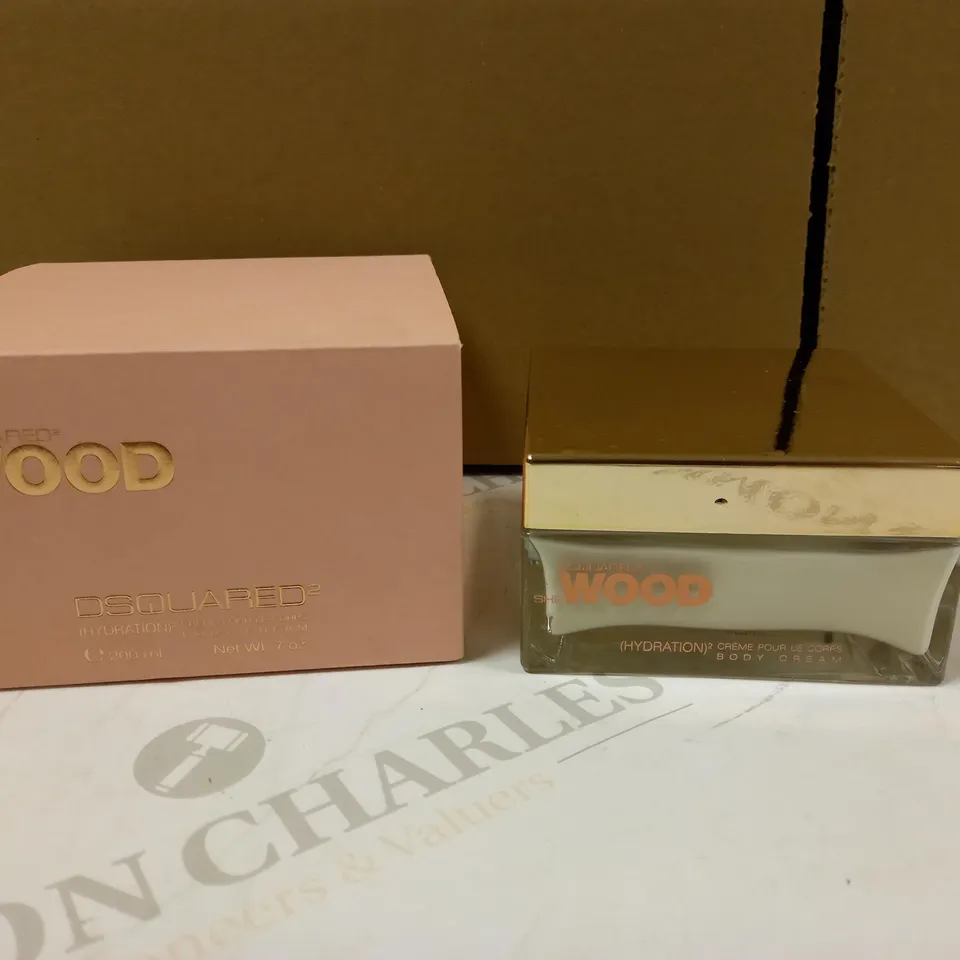 DSQUARED SHE WOOD BODY CREAM - 200ML