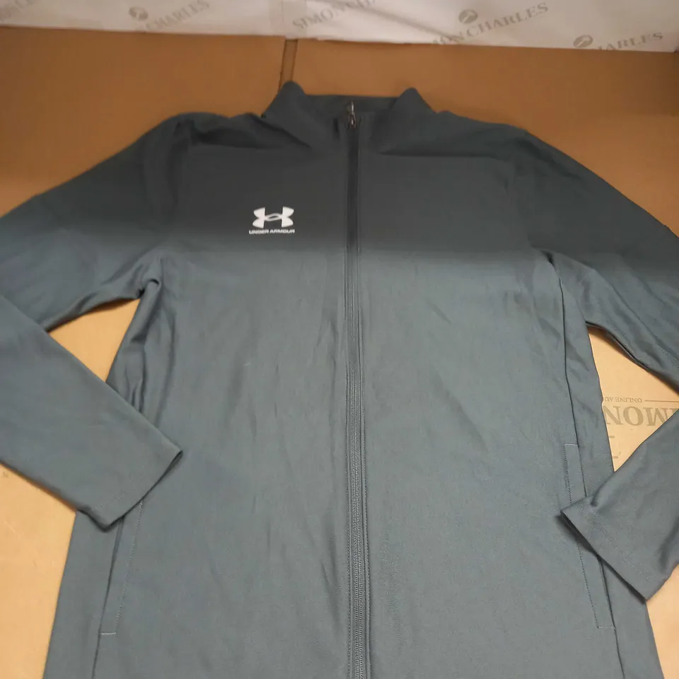 UNDER ARMOUR ZIPPED JACKET SIZE M