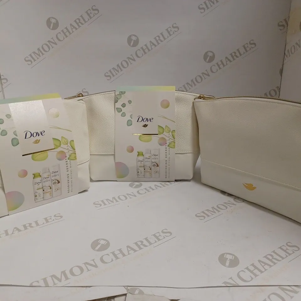 BOX OF 3 DOVE NOURISHING SECRETS SHOWER BODY LOTION WASHBAG GIFT SETS