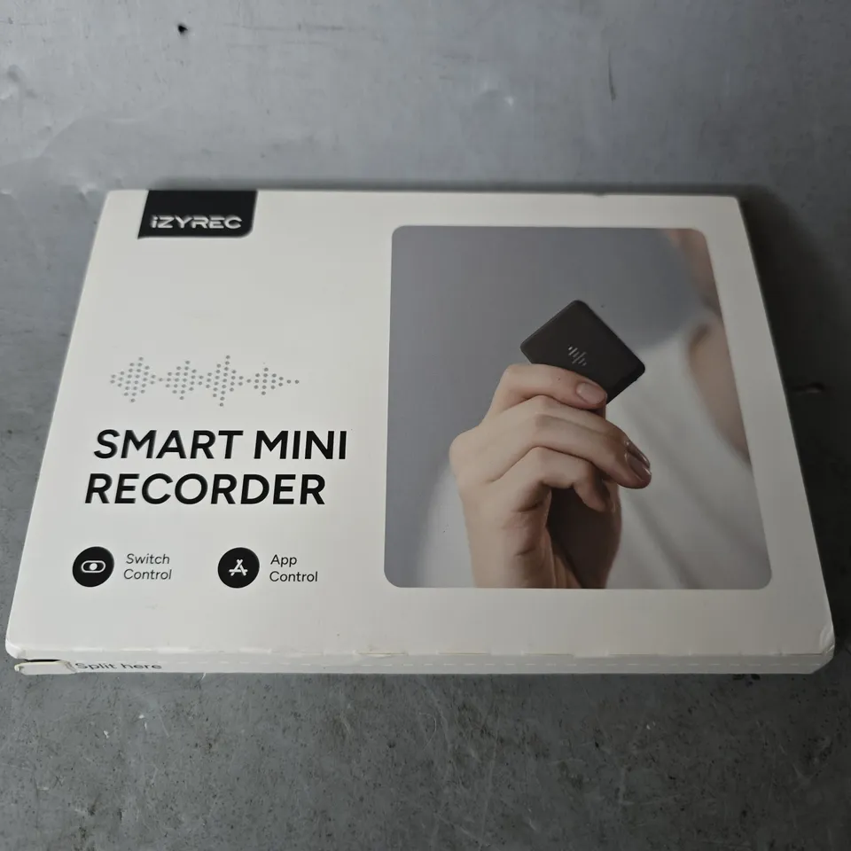 SEALED IZYREC SMART MINI RECORDER 