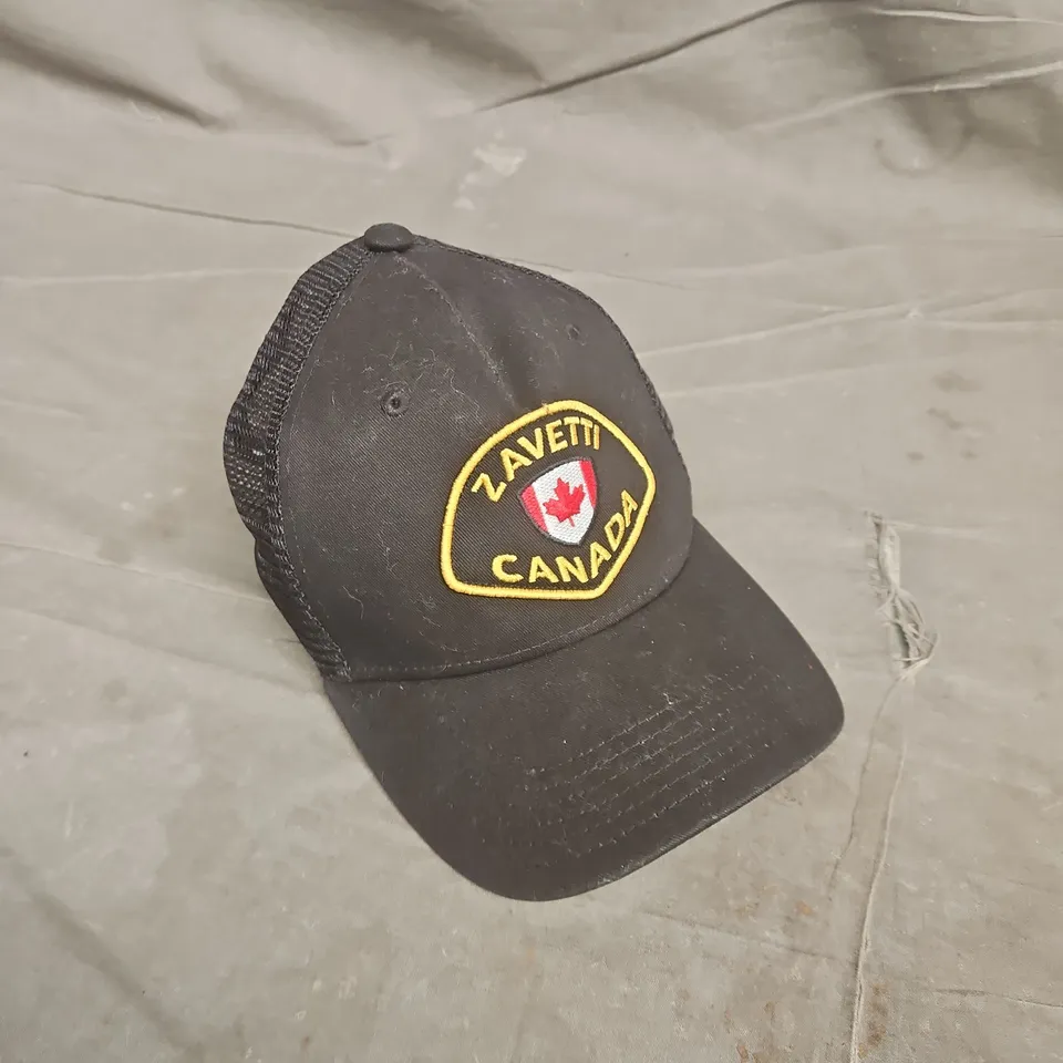ZAVETTI CANADA CAP IN BLACK