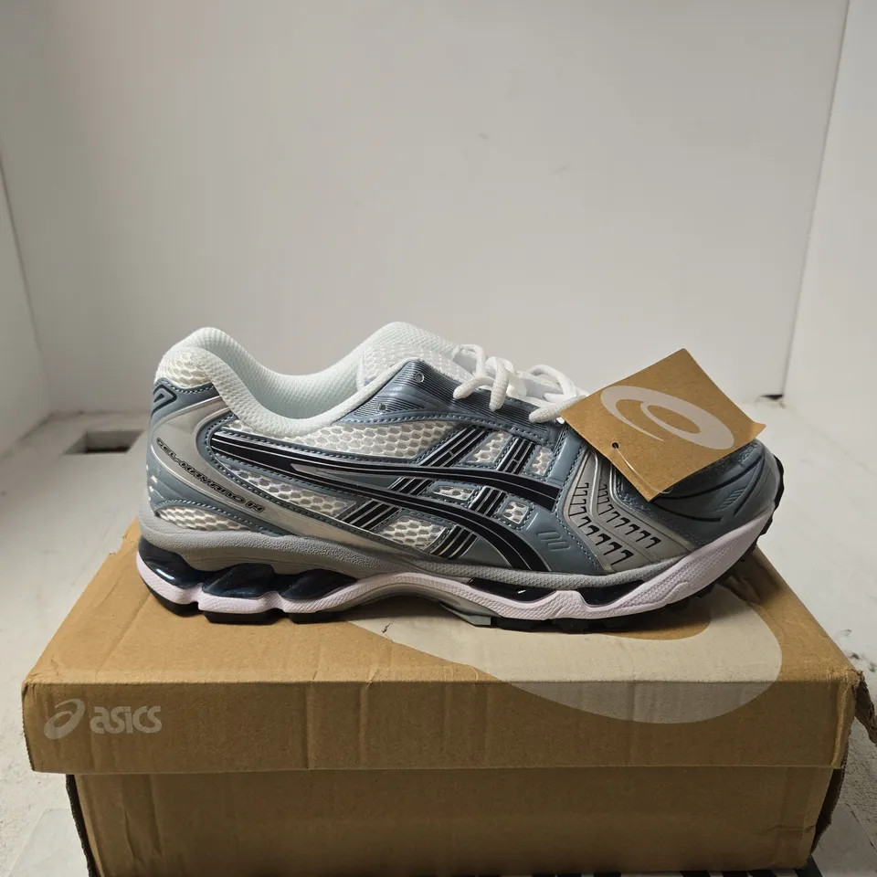 ASICS RUNNING SHOES – UK 9 SILVER/GREY BOXED