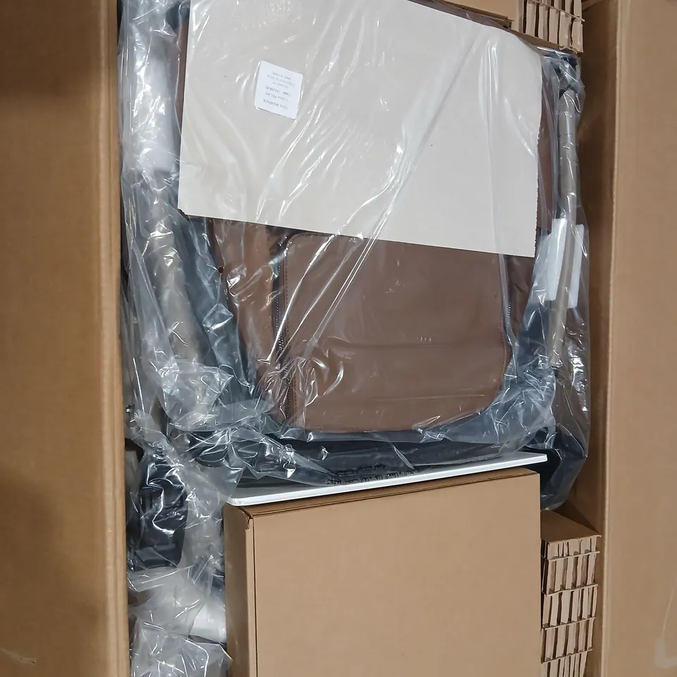 SILVER CROSS COVE CHASIS, SEAT, CARRYCOT AND ACCESSORIES CHAMPAGNE