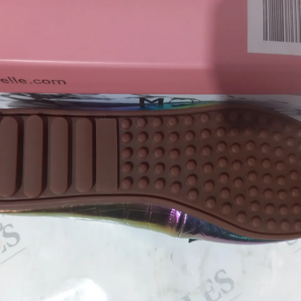 BOXED PAIR OF MODA IN PELLE ETHELIA LOAFERS IN RAINBOW SIZE 7