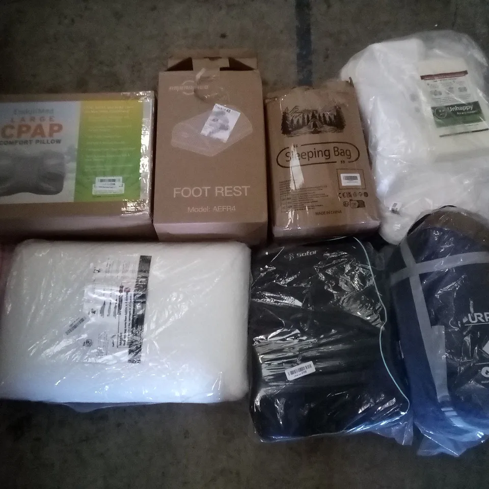 PALLET OF ASSORTED ITEMS INCLUDING FOOT REST, SLEEPING BAG, MEMORY FOAM PILLOW, LARGE COMFORT PILLOW, LUMBAR SEAT CUSHIONS