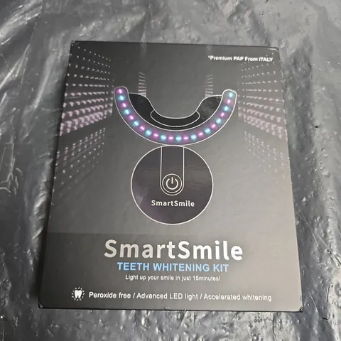SMARTSMILE TEETH WHITENING KIT WITH LED LIGHT – PEROXIDE FREE