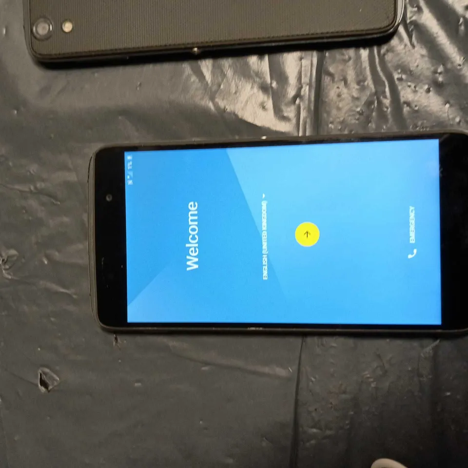 BLACKBERRY SMARTPHONE