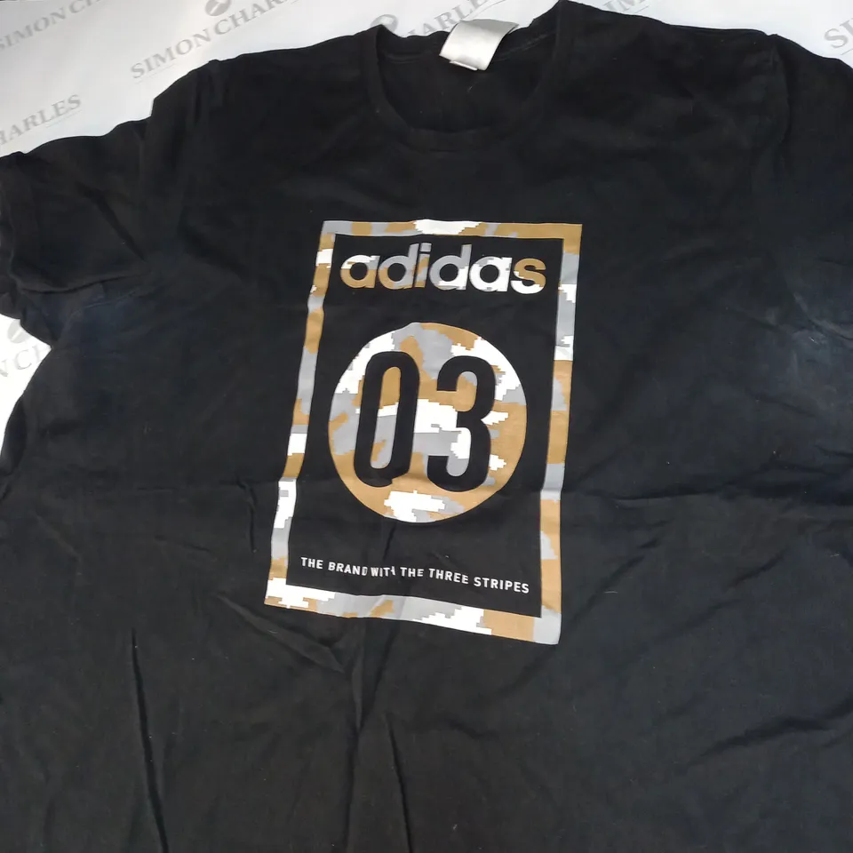 ADIDAS CASUA GRAPHIC T-SHIRT SIZE XL