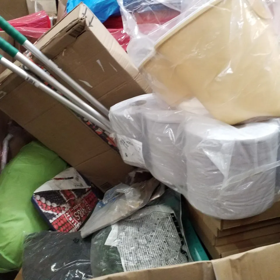 PALLET CONTAINING ASSORTED PRODUCTS INCLUDING LOGITECH KEYBOARD & MOUSE, FOLDOUT CAMPING STOOL, WOODEN ARCHERY SET, AIR MATTRESS & LIFTING BELT