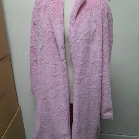 PRETTYLITTLETHING PINK CURVED LONGLINE FAUX FUR COAT IN PINK - 10