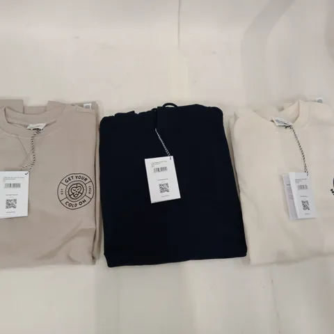 BOX OF MIXED ASSORTMENT OF BRAND NEW BRASS MONKEY CLOTHING ITEMS INCLUDING - SWEATERS, HOODIES, - MIXED SIZES - APPROXIMATELY 16X ITEMS