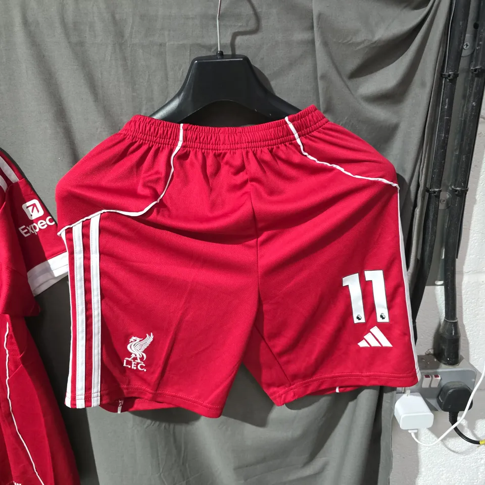 LIVERPOOL FC M. SALAH 11 HOME SHIRT + SHORTS – ADIDAS OFFICIAL LICENSED PRODUCT, SIZE UK 28
