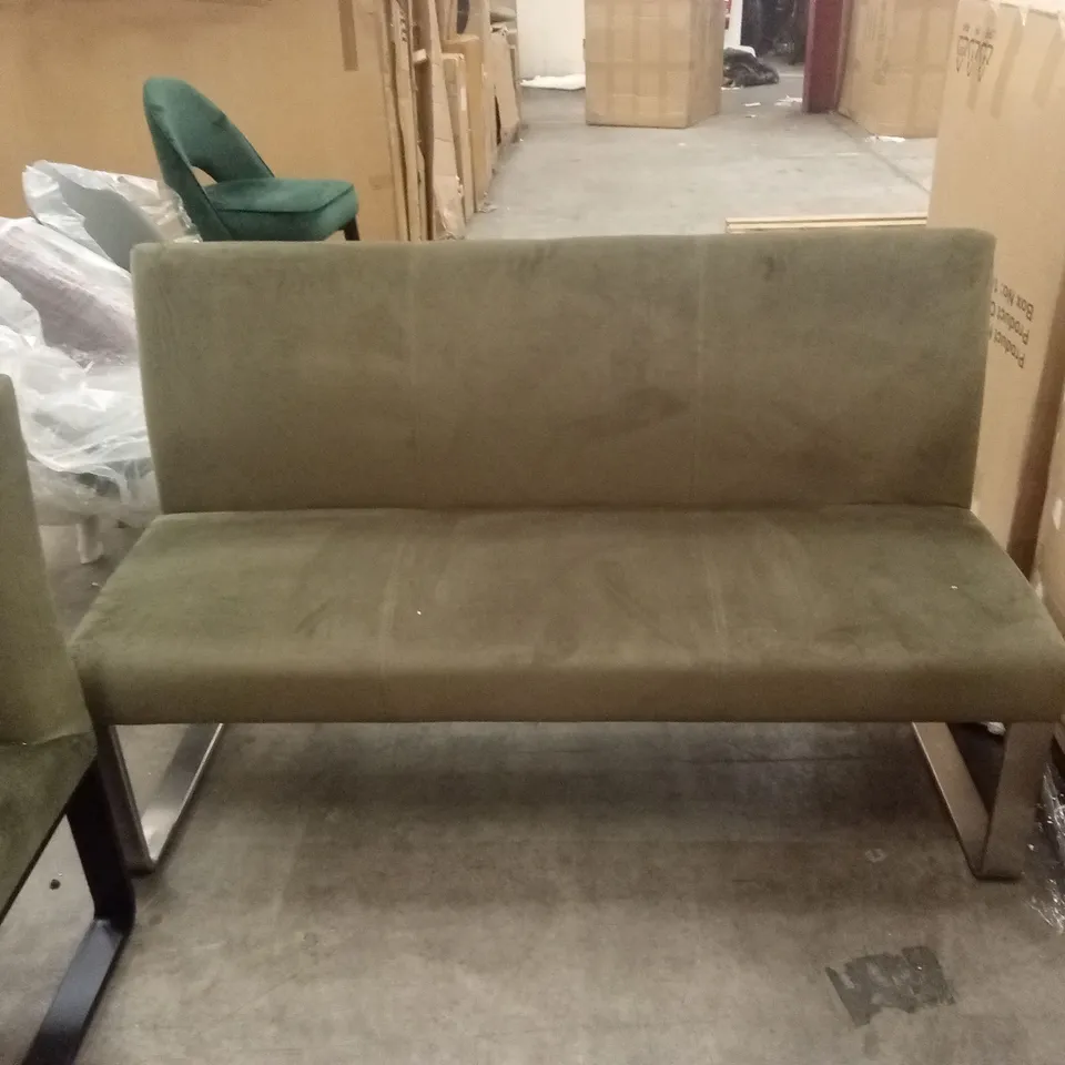 DANETTI GREEN VELVET DINING BENCH