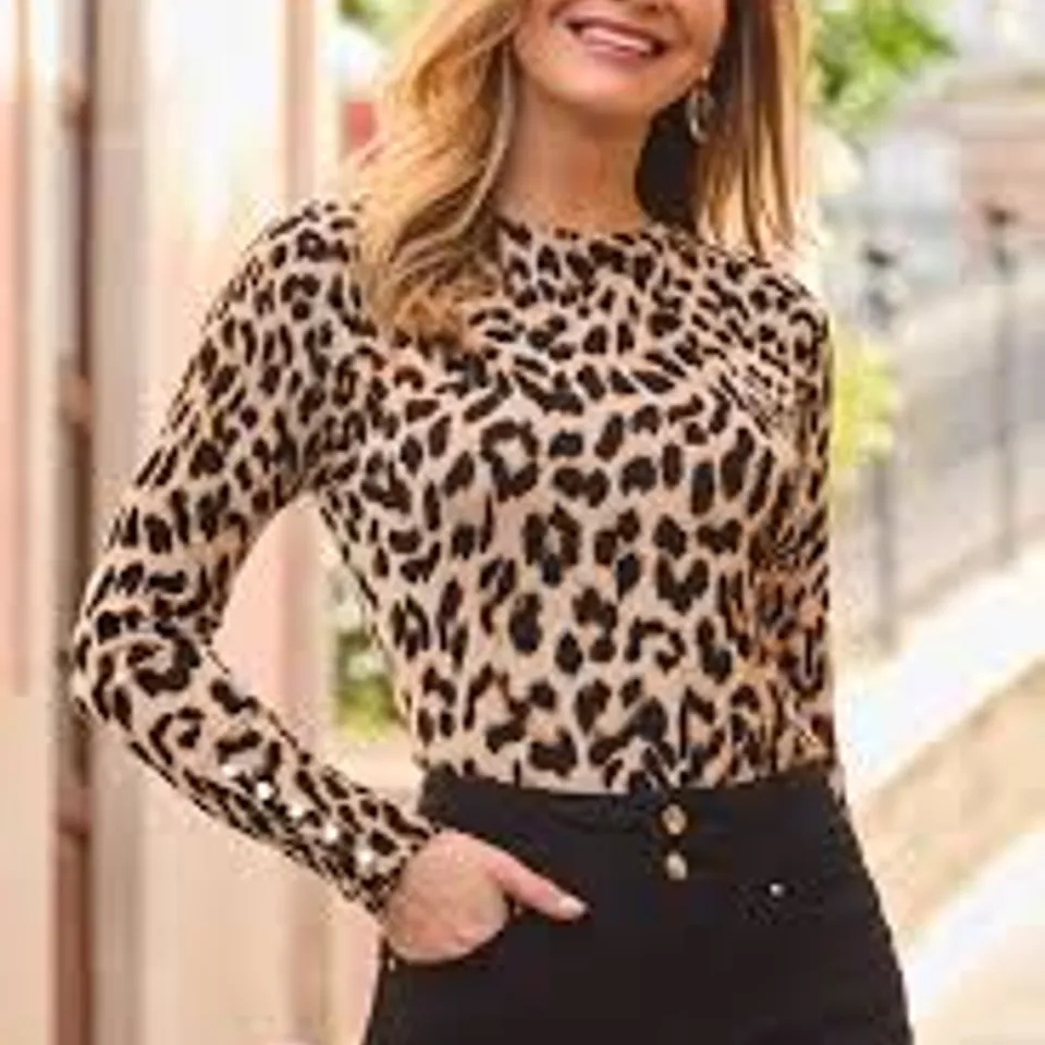 SOSANDER LEOPARD PRINT BUTTON CUFF CREW NECK JUMPER SIZE 12