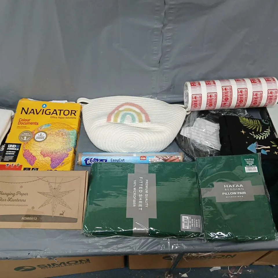 BOX OF APPROXIMATELY 15 ASSORTED ITEMS TO INCLUDE - NAVIGATOR PAPER, RAINBOW STORAGE BUCKET, AND LED WORK LAMP ETC. 