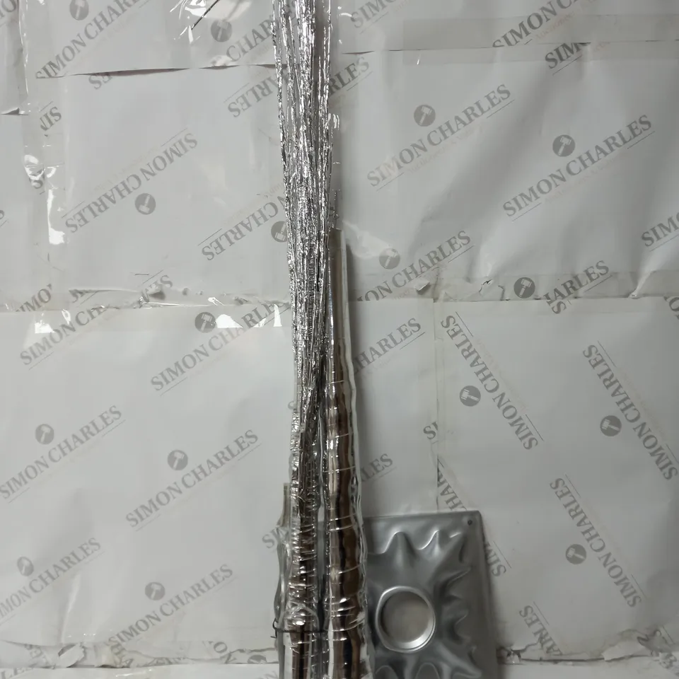 BOXED 5-FOOT PRE LIT SILVER CHRISTMAS TREE  RRP £49.99