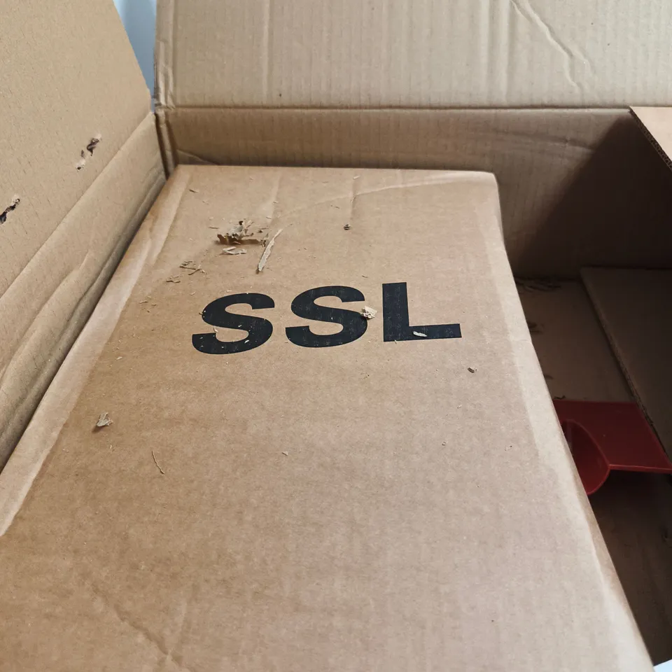 SSL SATELLITES SATELLITE DISH BOXED WITH ACCESSORIES
