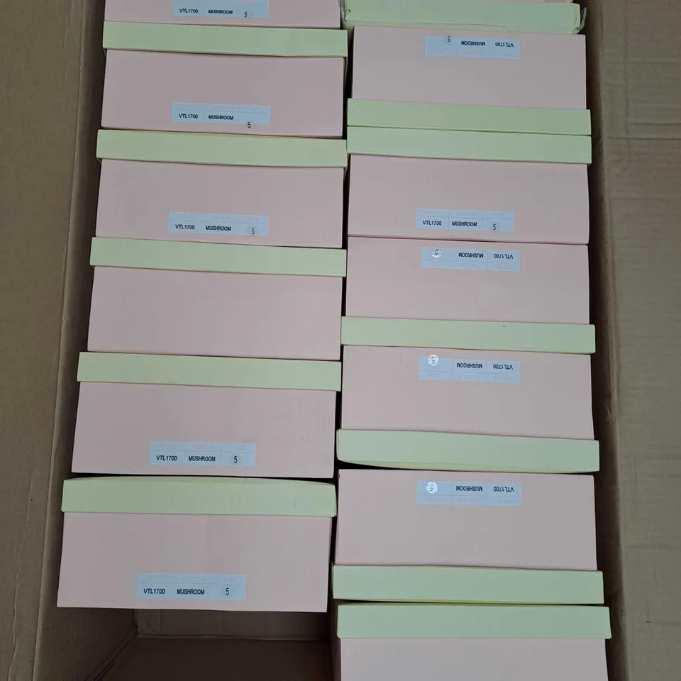 BOX OF 14 PAIRS OF STRAWBERRY WEDGE HEELS IN MUSHROOM SIZE 5