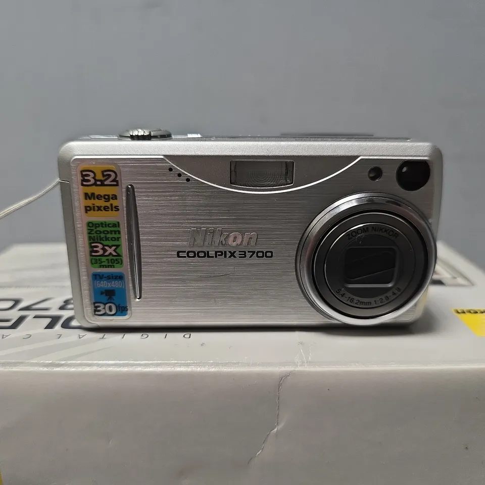 BOXED NIKON DIGITAL CAMERA COOLPIX 3700