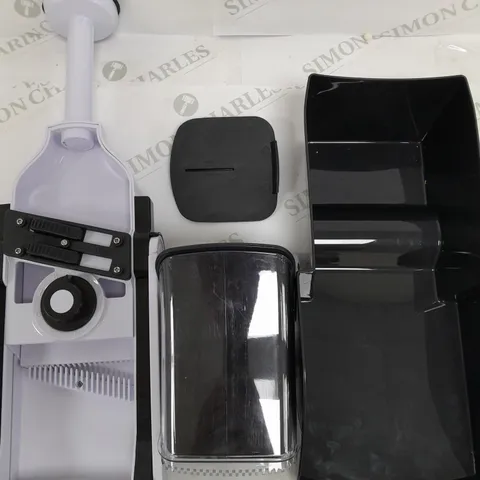 BOXED COOK'S ESSENTIALS VERTICAL MANDOLINE IN BLACK/WHITE