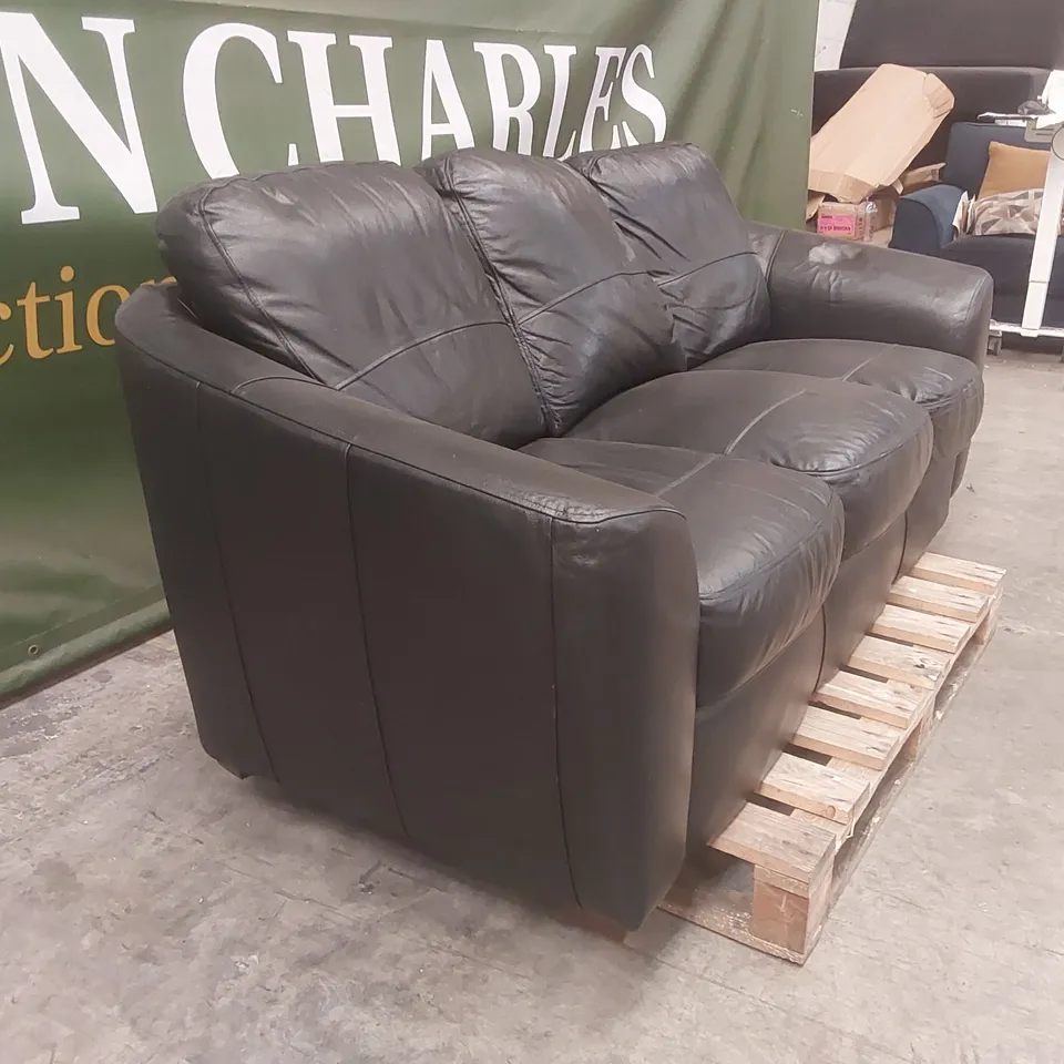 QUALITY DESIGNER LEATHER UPHOLSTERED 3-SEATER SOFA