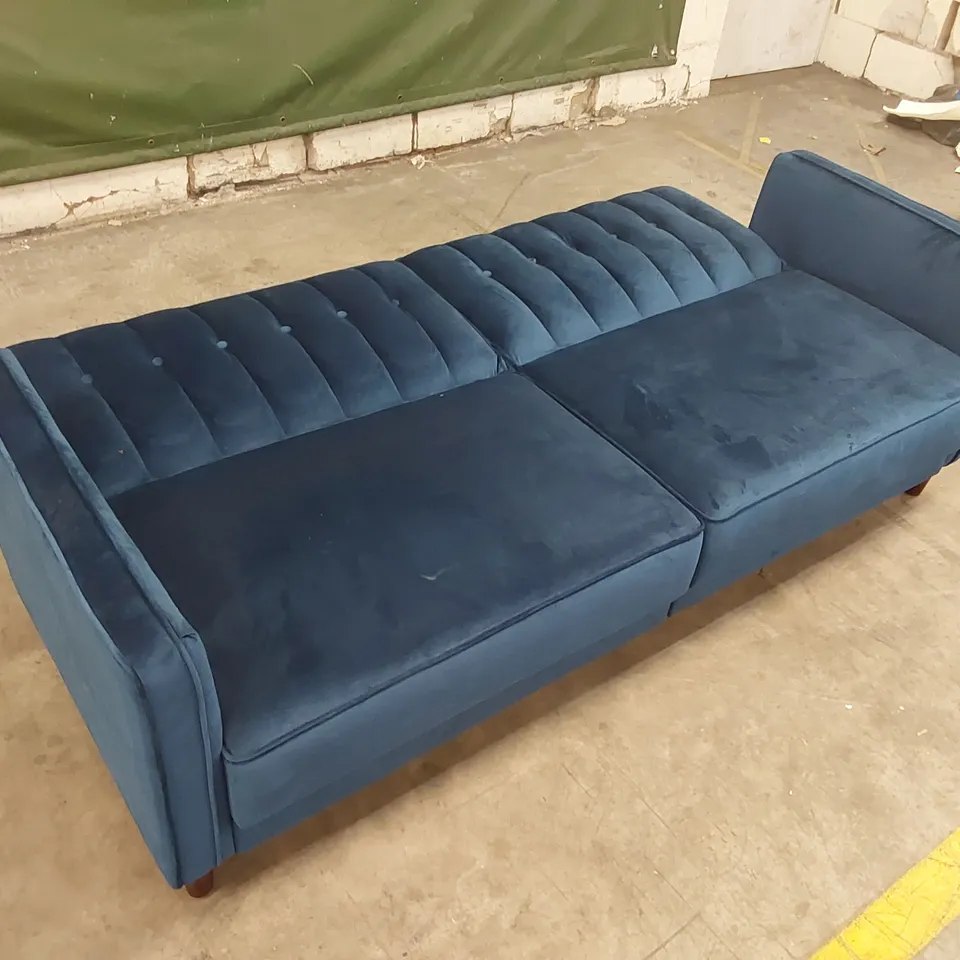 QUALITY DESIGNER BOSCO 3 SEATER VELVET RECLINING SLEEPER