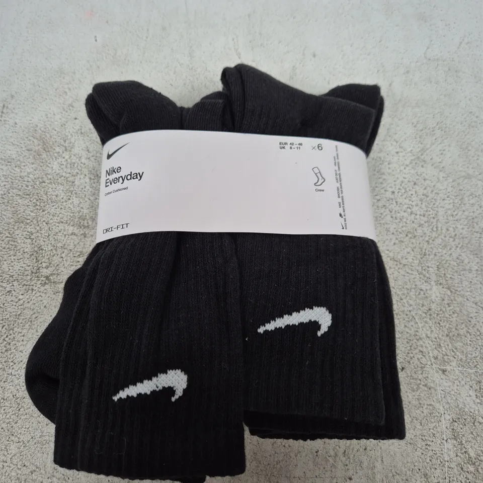 NIKE EVERYDAY CREW SOCKS – BLACK, PACK OF 6, UK 8–11