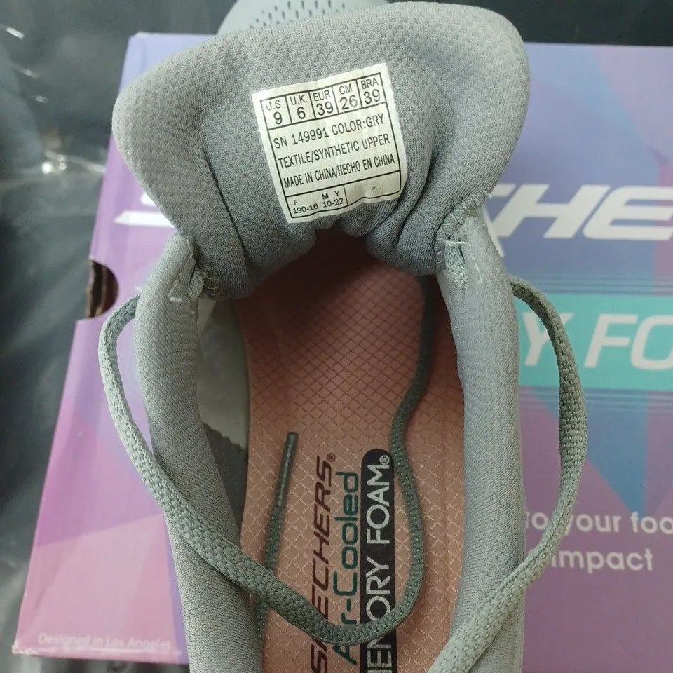 BOXED SKECHERS SKECH-LITE PRO - PERFECT TIME WITH MEMORY FOAM - GREY AND PINK - SIZE 6 UK