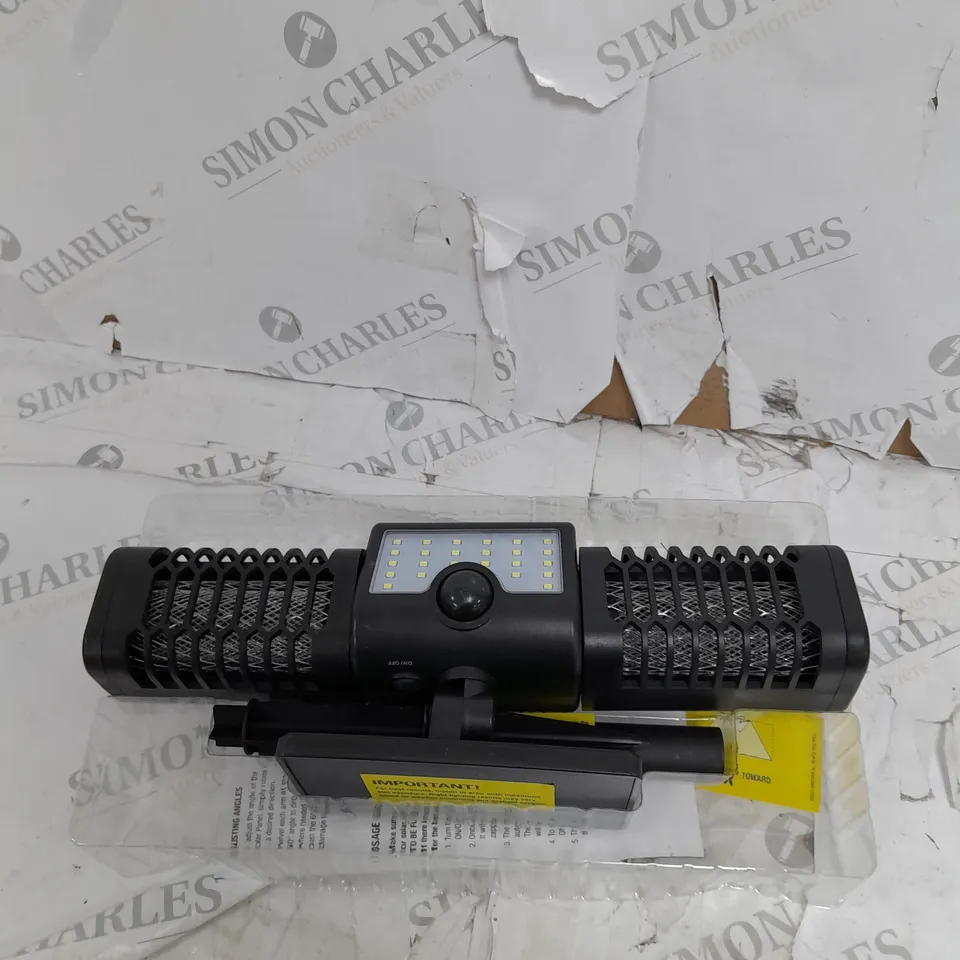 BOXED OUTLET BELL & HOWELL SOLAR ZAPPER