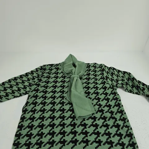 SUGAR CRISP UK XL GREEN & BLACK HOUNDSTOOTH KNIT JUMPER