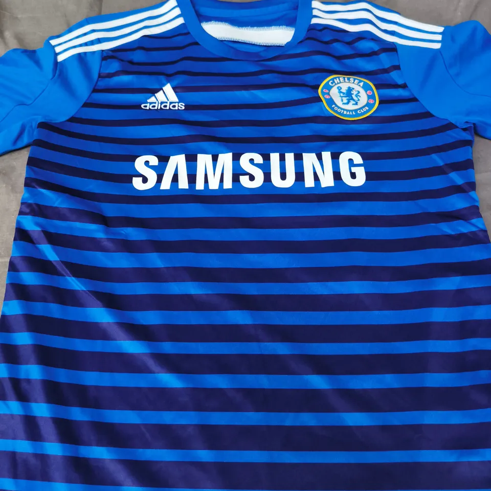 CHELSEA FC ADIDAS FOOTBALL SHIRT - HAZARD 10 - SIZE S