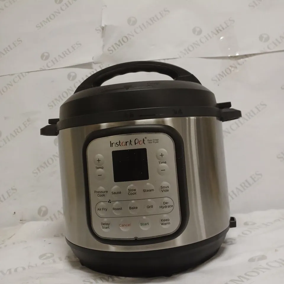 INSTANT POT DUO CRISP AIR FRYER MULTICOOKER