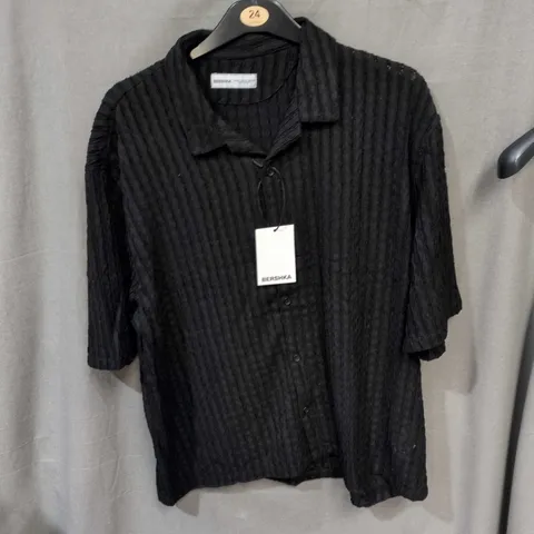 BERSHKA BLACK RIBBED BUTTON-FRONT TOP (WOMEN) – 