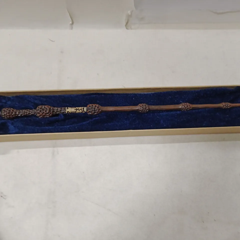 BOXED PROFESSOR DUMBLEDORE'S WAND